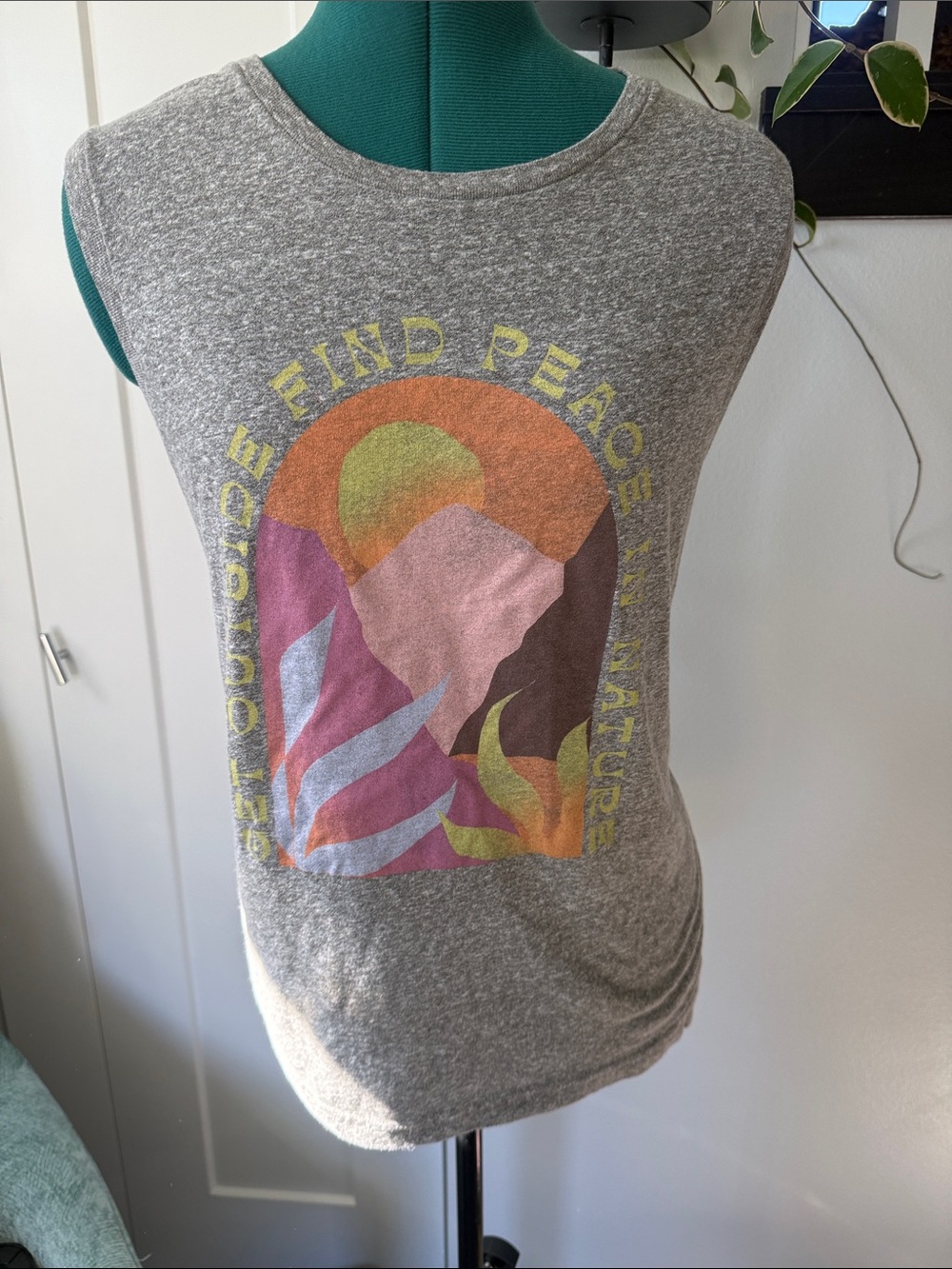 Z Supply Gray Sleeveless Graphic Tank with Multicolor Nature Design